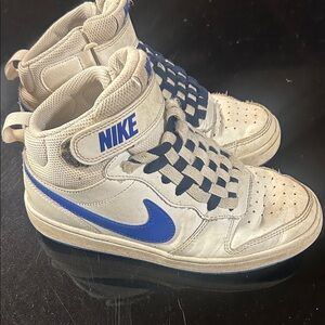 Nike Kids High-Top Sneakers - Cream and Blue
